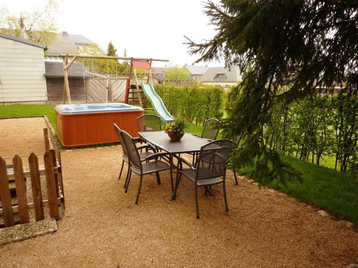 Traditional Holiday Home In B Tgenbach With Sauna Butgenbach Exterior foto